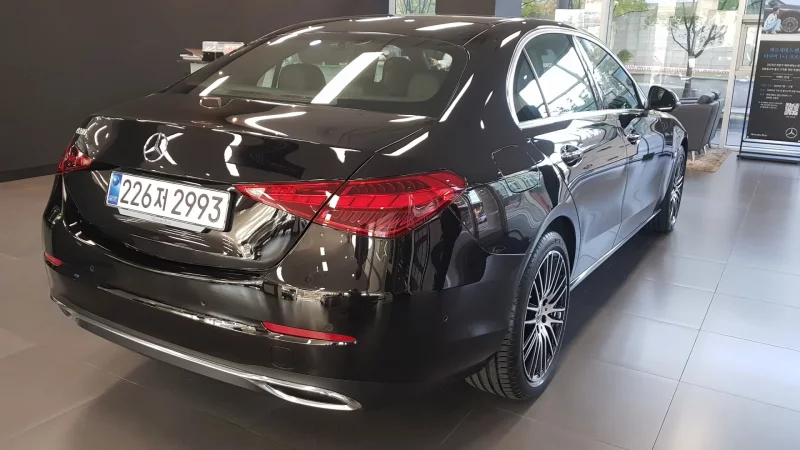 Mercedes-Benz C-Class