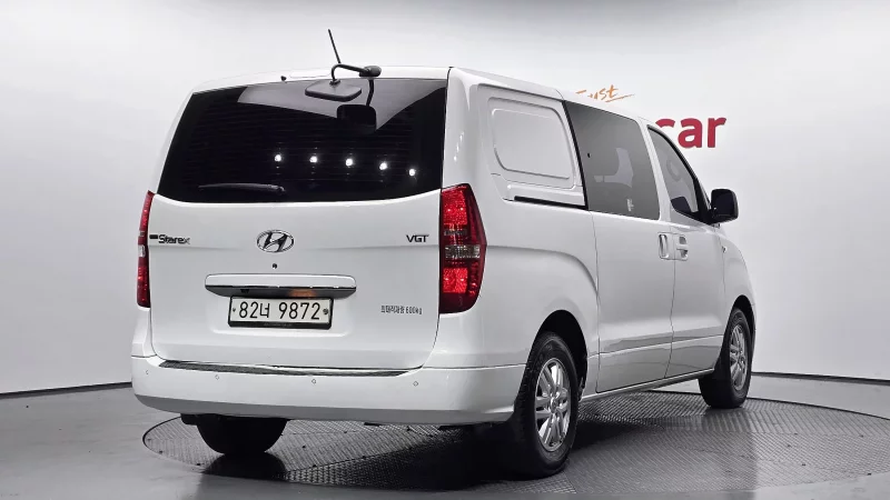 Hyundai Grand Starex