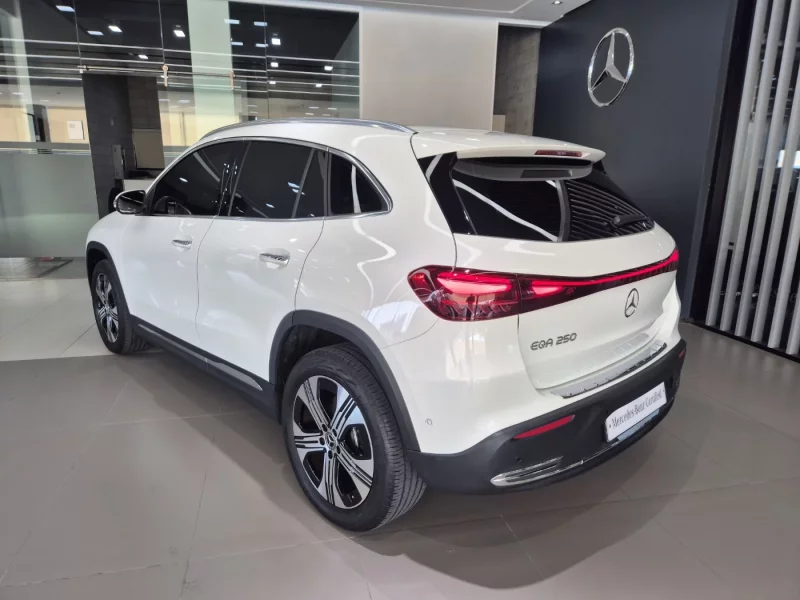 Mercedes-Benz EQA