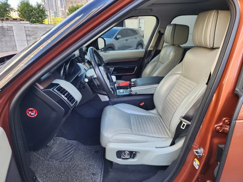 Land Rover DISCOVERY