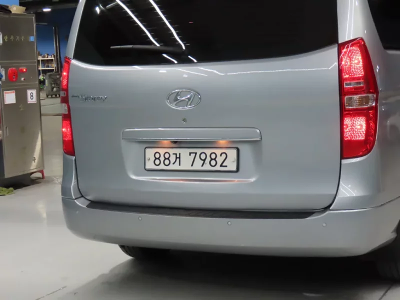 Hyundai Starex