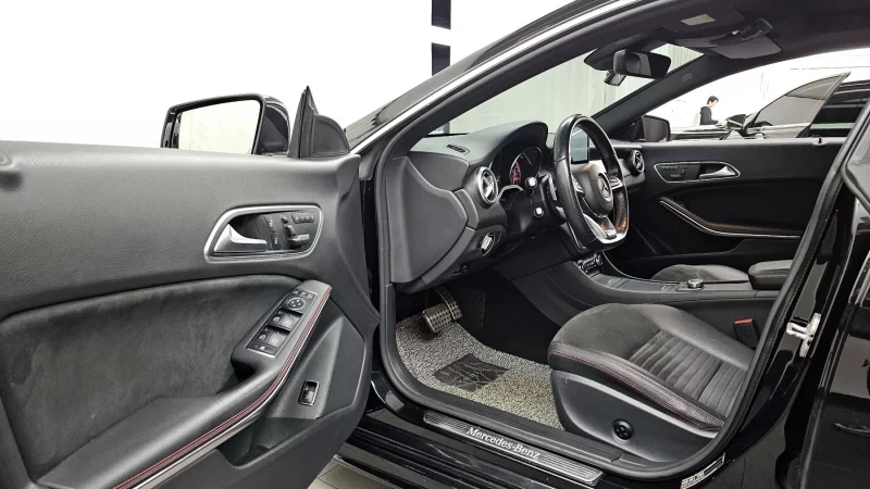 Mercedes-Benz CLA-Class