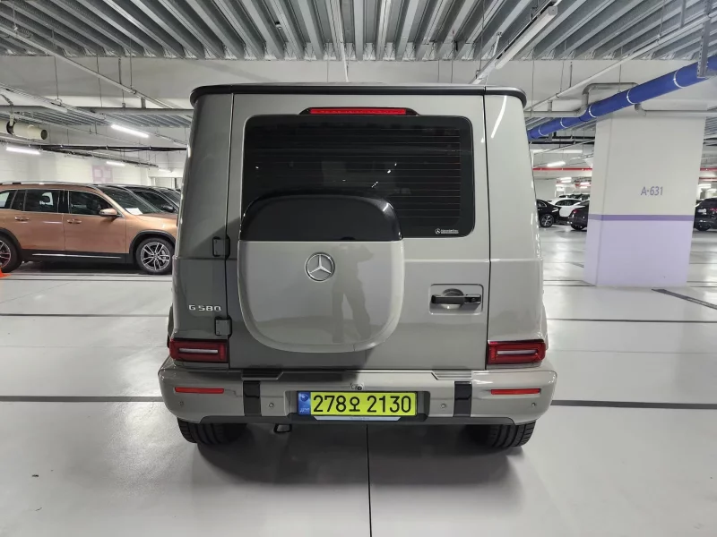 Mercedes-Benz G-Class