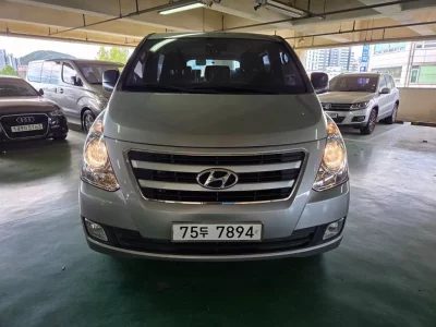 Hyundai Starex