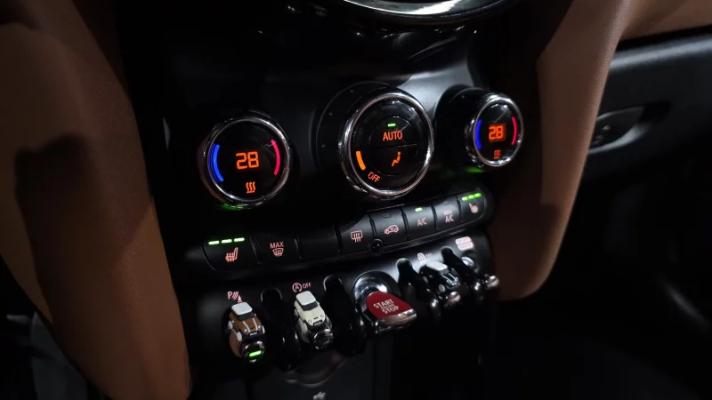 MINI Cooper Convertible