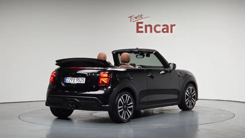 MINI Cooper Convertible