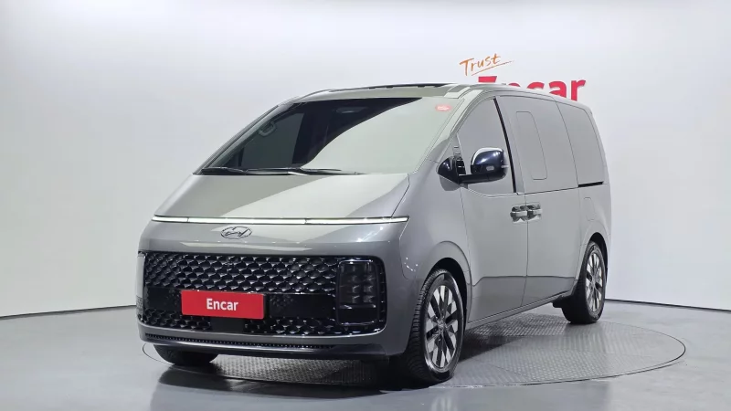 Hyundai Staria