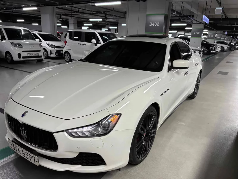Maserati GHIBLI