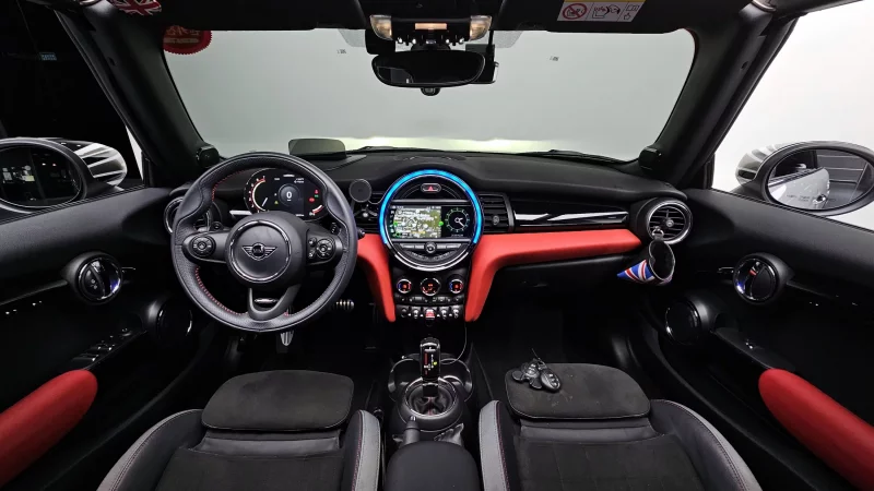 MINI Cooper Convertible