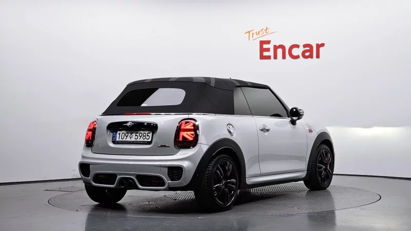 MINI Cooper Convertible