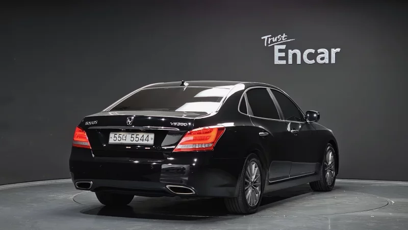 Hyundai Equus