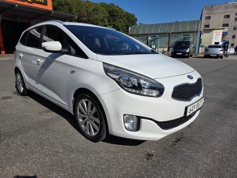Kia Carens