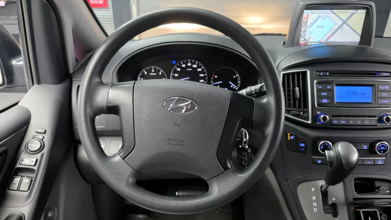 Hyundai Grand Starex
