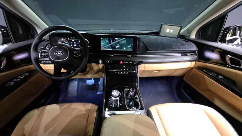 Kia Carnival