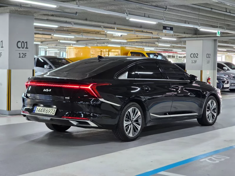 Kia K8