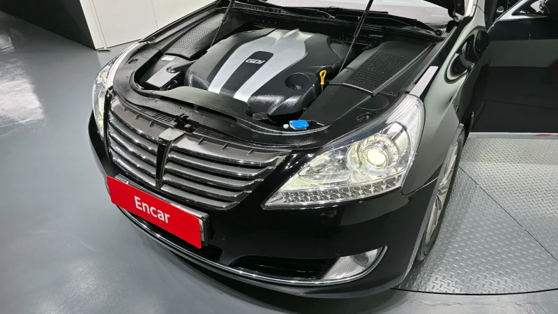 Hyundai Equus