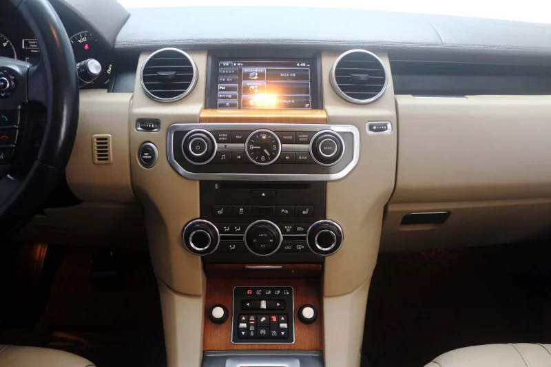 Land Rover DISCOVERY