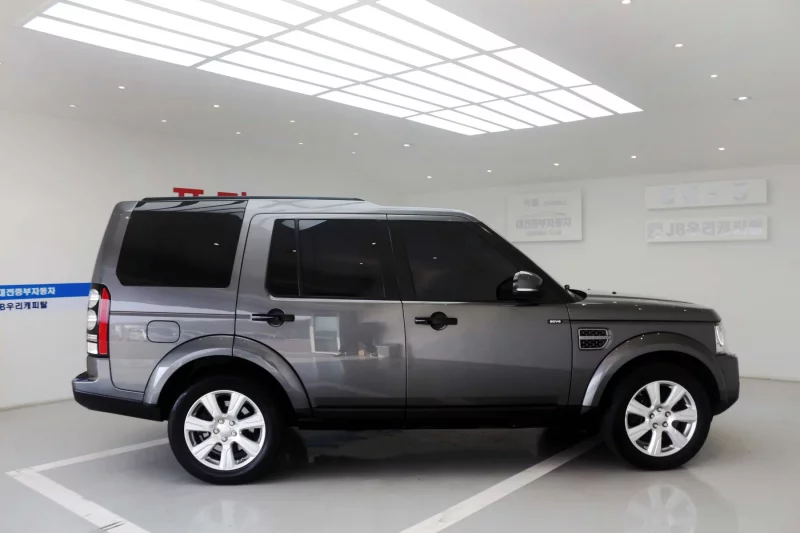 Land Rover DISCOVERY