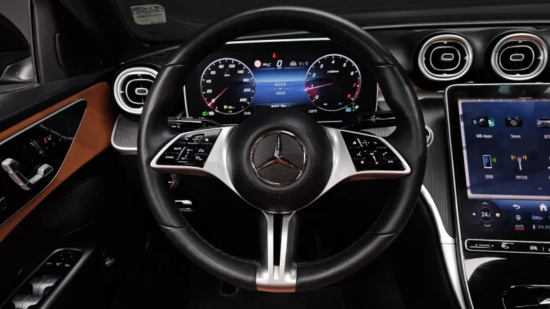 Mercedes-Benz C-Class