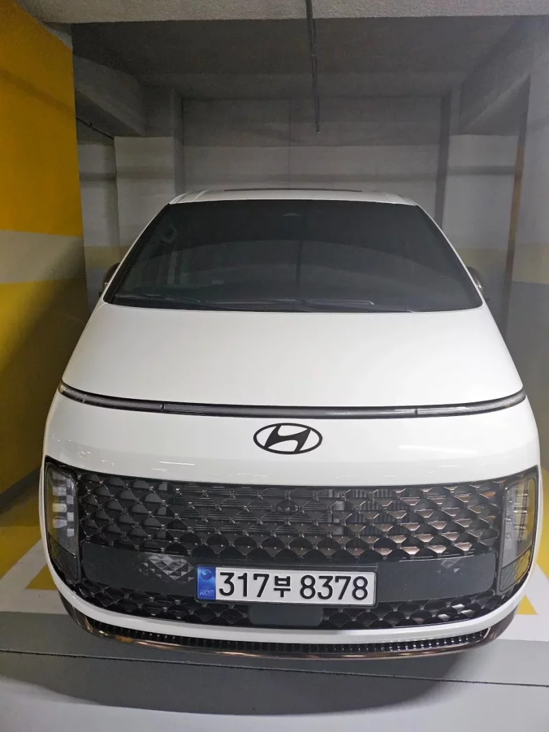 Hyundai Staria