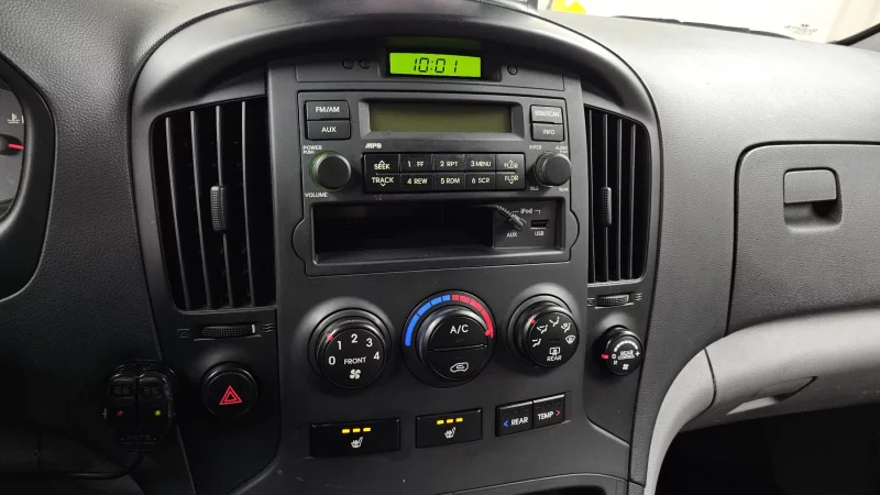 Hyundai Grand Starex