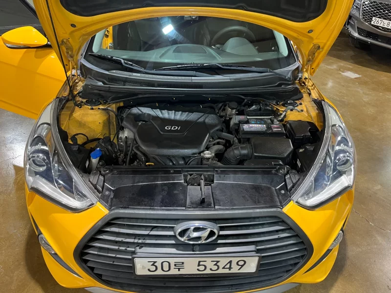 Hyundai Veloster