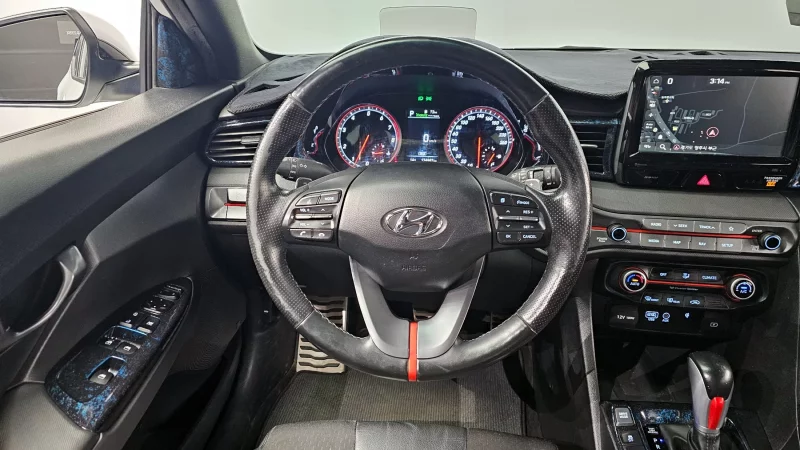 Hyundai Veloster