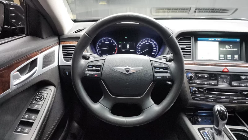 Hyundai Genesis