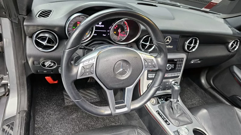 Mercedes-Benz SLK-Class