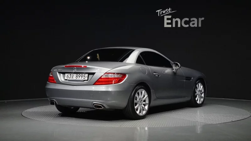Mercedes-Benz SLK-Class