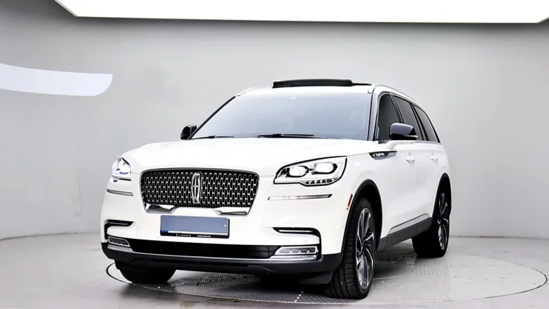 Lincoln AVIATOR