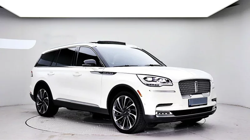Lincoln AVIATOR
