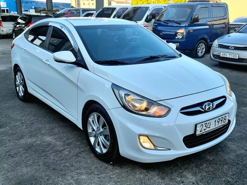 Hyundai Accent