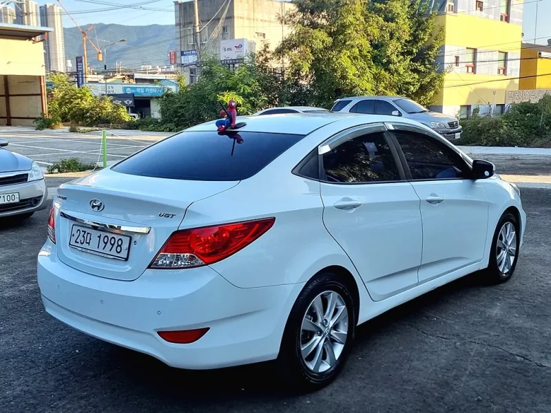 Hyundai Accent