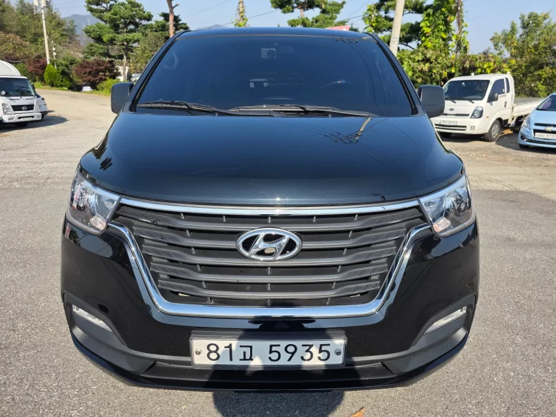 Hyundai Starex