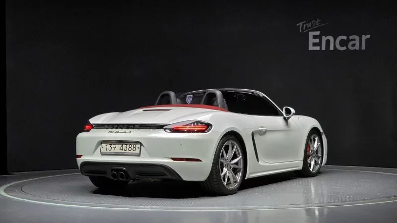 Porsche 718