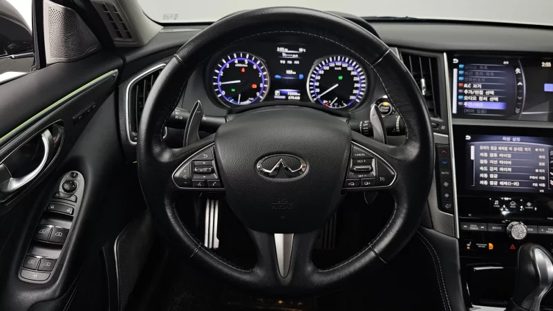 Infiniti Q50