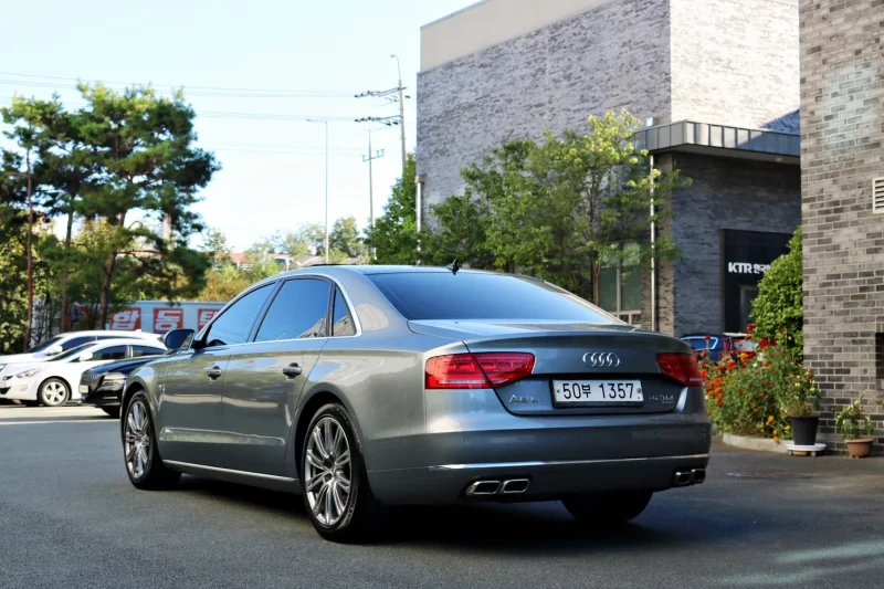 Audi A8