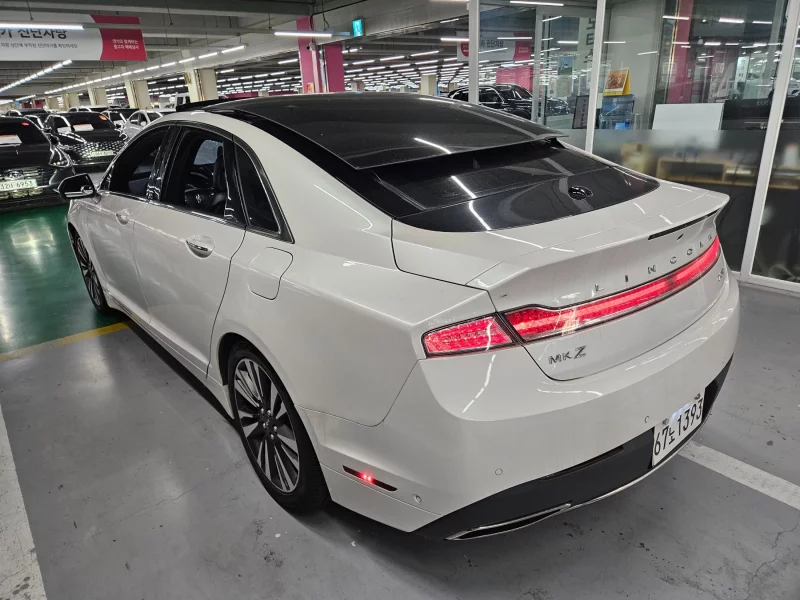 Lincoln MKZ