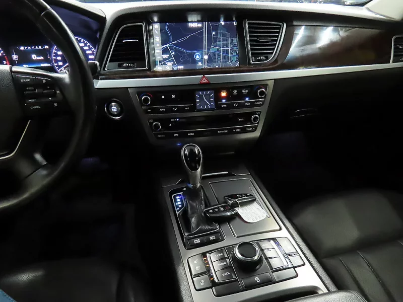 Hyundai Genesis