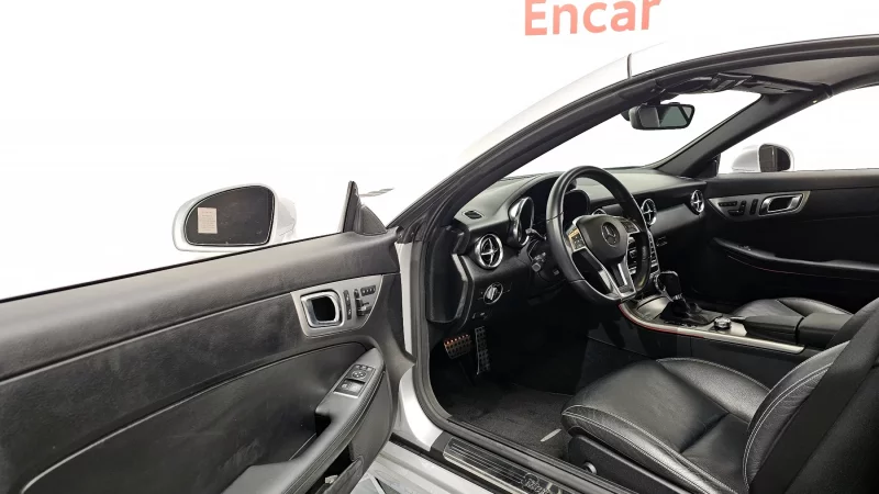 Mercedes-Benz SLK-Class