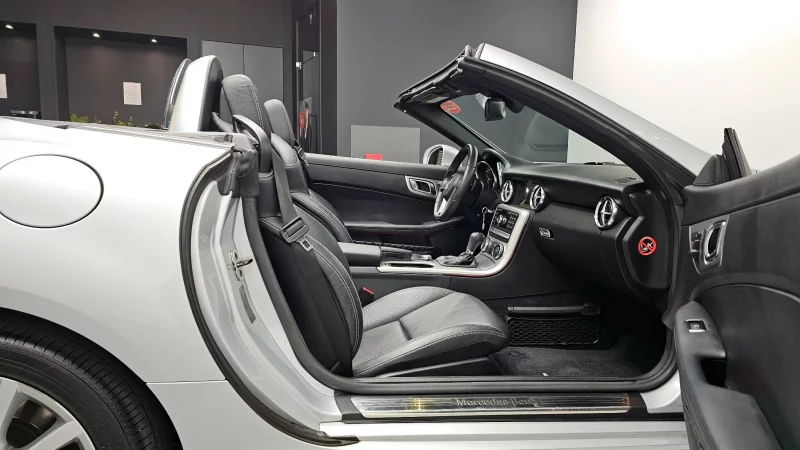 Mercedes-Benz SLK-Class