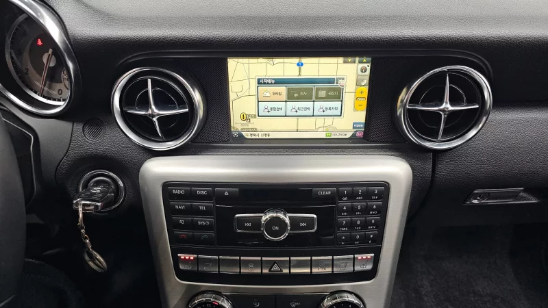 Mercedes-Benz SLK-Class