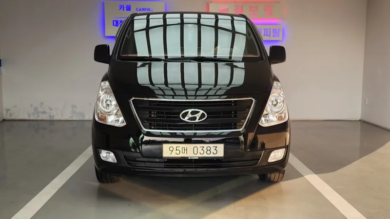 Hyundai Starex