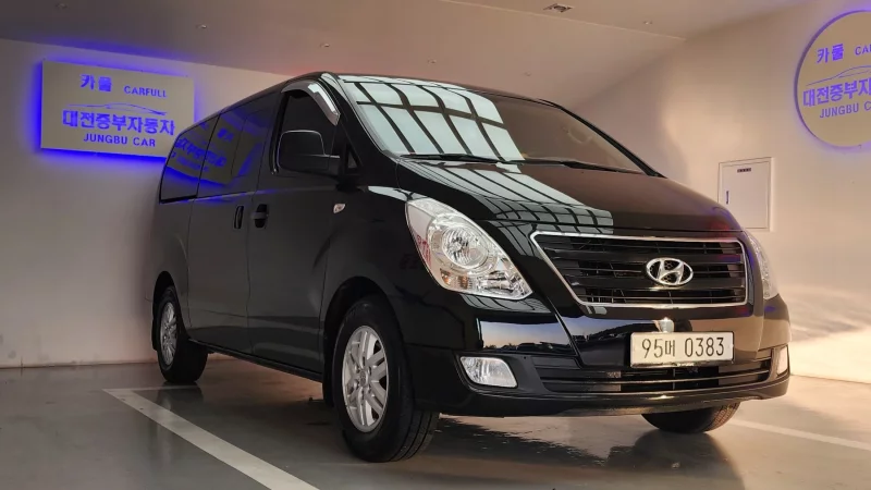 Hyundai Starex