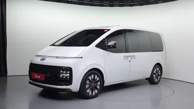 Hyundai Staria