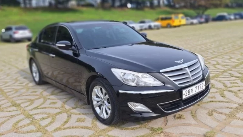 Hyundai Genesis