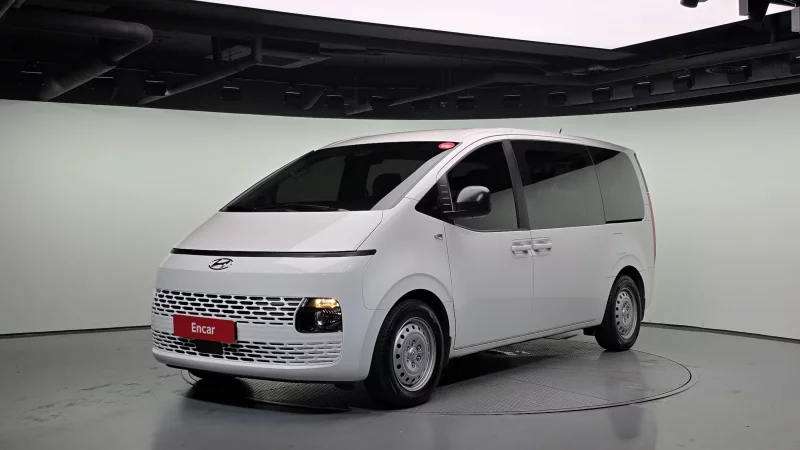 Hyundai Staria