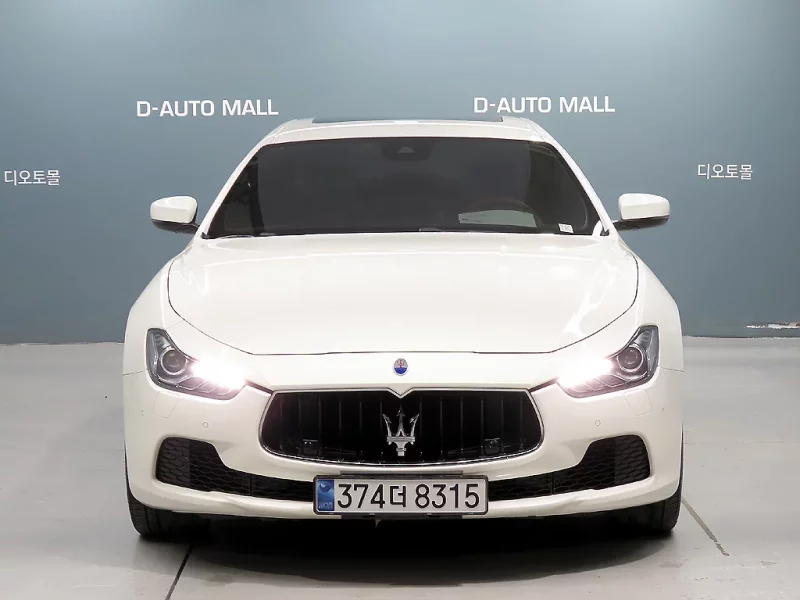 Maserati GHIBLI