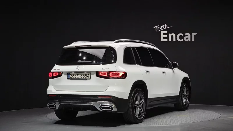 Mercedes-Benz GLB-Class